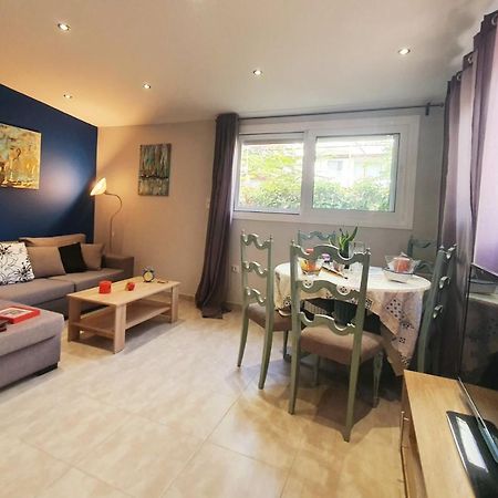 Ilias' Cosy And Relaxing Apartment Atena Exterior foto